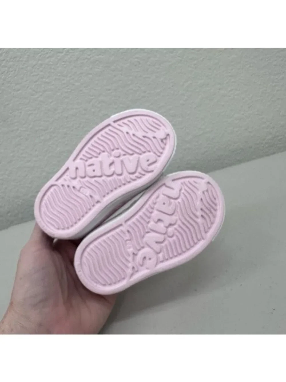 Native Jefferson Pink Slip On Water Shoes Lightweight Toddler Girl size 6
